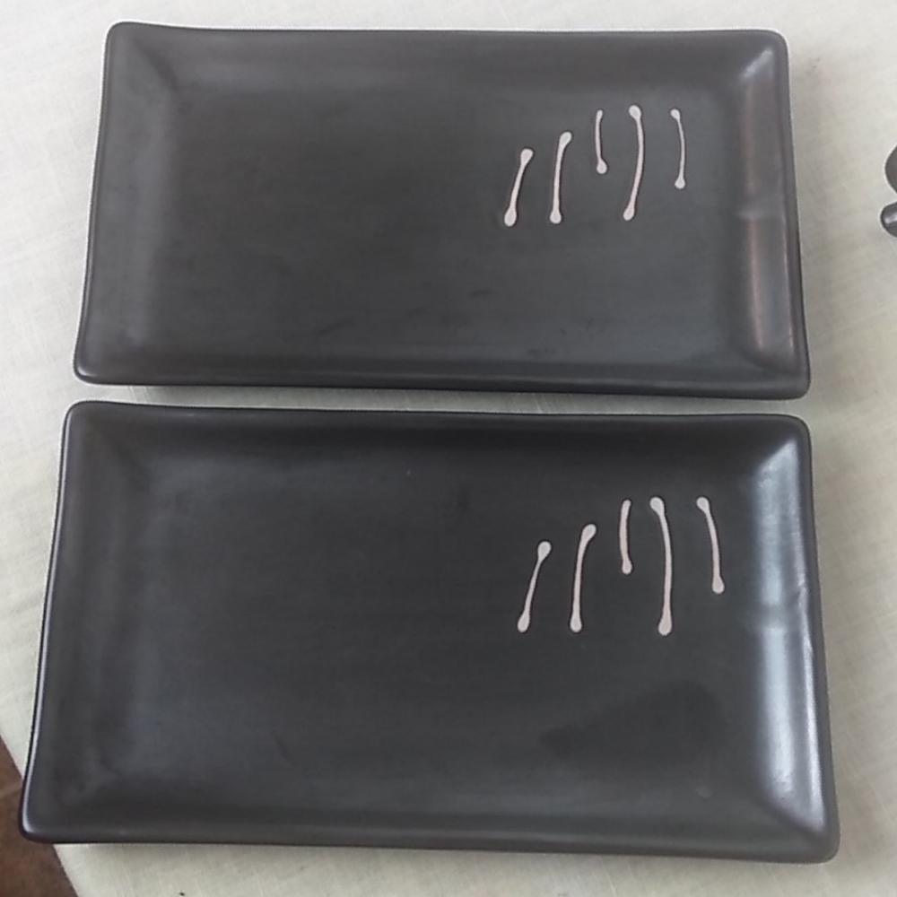 Matte Black Rectangular Tray - Picture 4 of 4